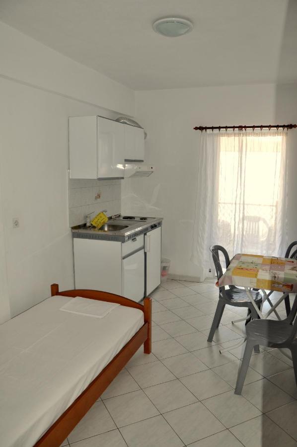 Apartments Stavroula Ηospitality فراسنا الغرفة الصورة